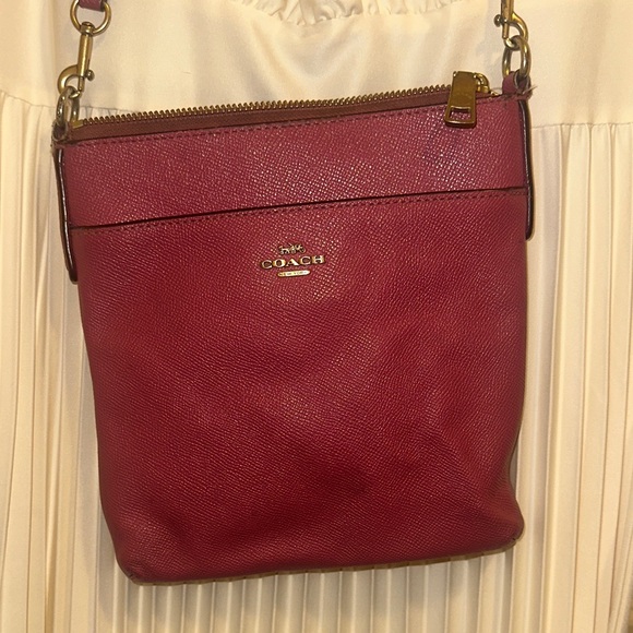 Coach Pink Textured Leather Bag - Picture 2 of 2